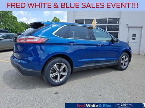 Certified 2023 Ford Edge SEL w/ Convenience Package AWD/4WD image 11