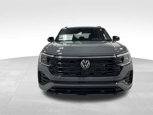 New 2026 Volkswagen Atlas Cross Sport SEL R-Line image 9