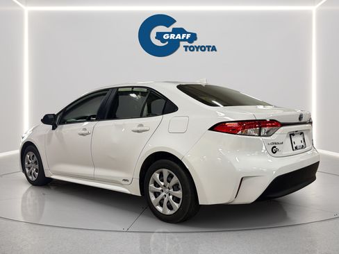 Used 2024 Toyota Corolla LE AWD/4WD image 10