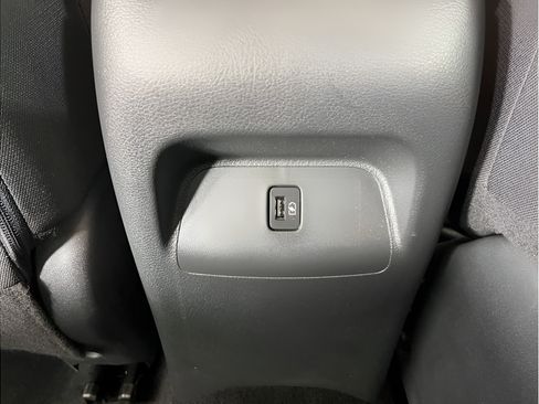 Used 2020 Nissan Sentra SV FWD image 26