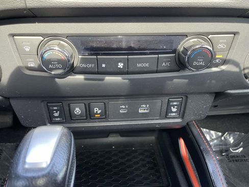 Used 2023 Nissan Frontier PRO-4X w/ Pro-4X Premium Package image 41