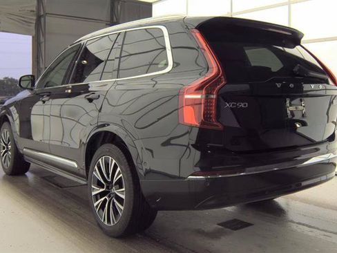 Used 2023 Volvo XC90 T8 Plus AWD/4WD image 12
