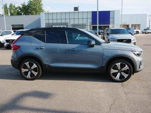 Used 2023 Volvo XC40 Recharge Plus w/ Protection Package Premier AWD/4WD image 8