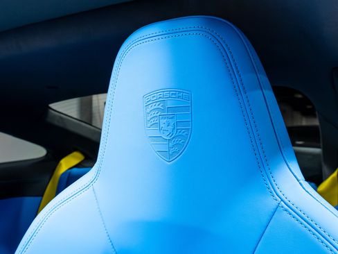 Used 2024 Porsche 911 Carrera image 10