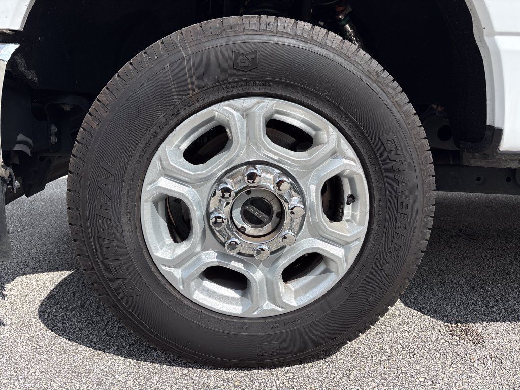 Certified 2026 Ford F250 XLT AWD/4WD image 15