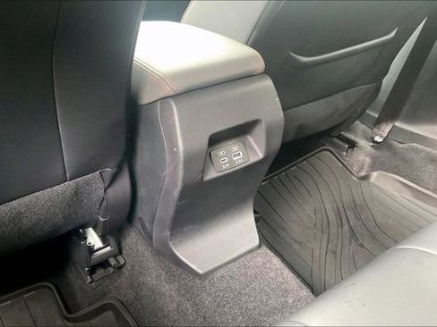 Used 2024 Subaru Crosstrek 2.5i Limited image 34