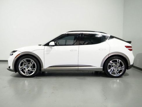 Used 2023 Genesis GV60 Performance AWD/4WD image 9