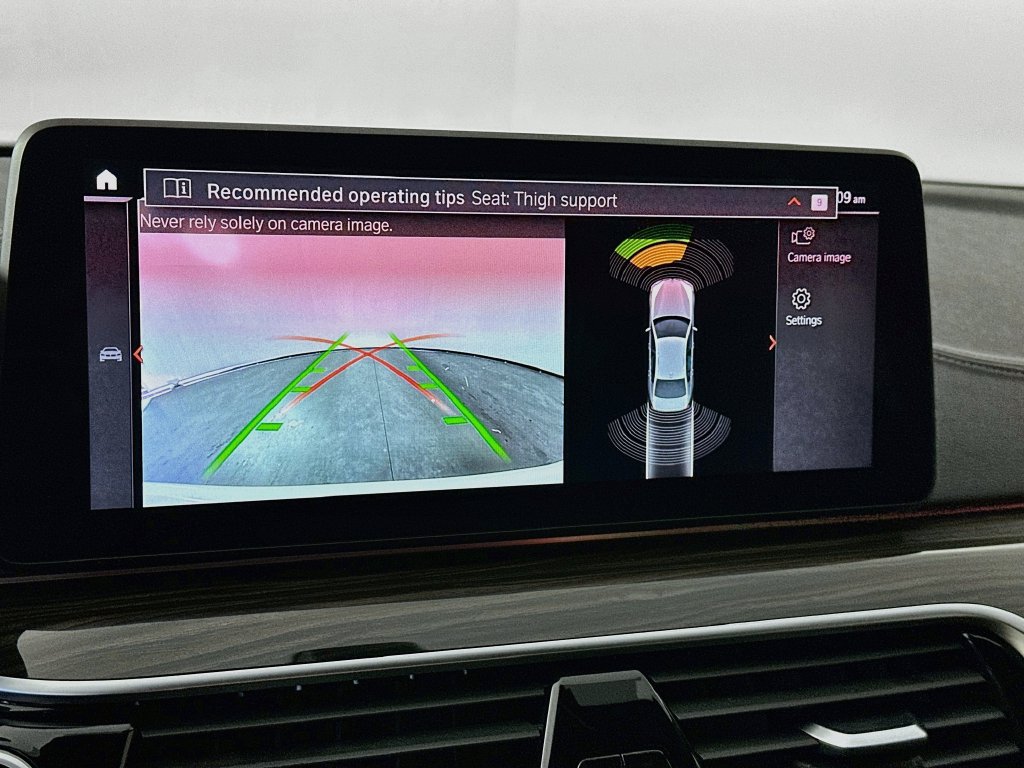 Used 2021 BMW M550i xDrive AWD/4WD image 19