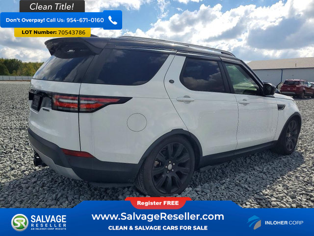 Used 2017 Land Rover Discovery HSE AWD/4WD image 4