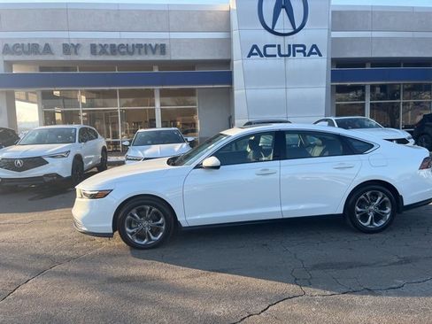 Used 2023 Honda Accord EX image 30