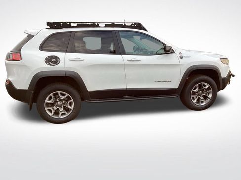 Used 2019 Jeep Cherokee Trailhawk AWD/4WD image 10