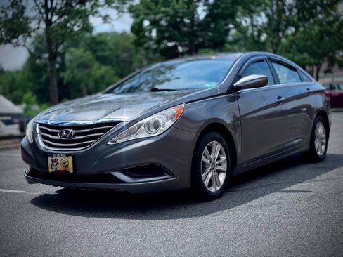Used 2013 Hyundai Sonata GLS FWD image 3