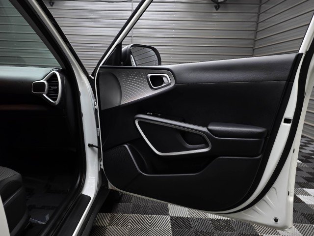 Used 2021 Kia Soul LX FWD image 28