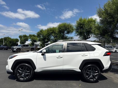 Used 2024 Toyota RAV4 Adventure AWD/4WD image 4