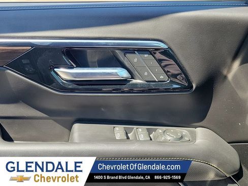 Certified 2025 Chevrolet Tahoe Premier AWD/4WD image 31