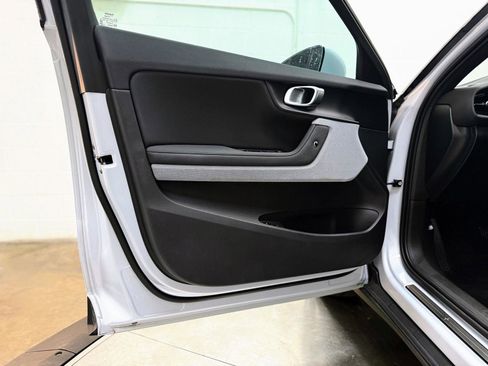 Used 2024 Polestar Polestar 2 image 11