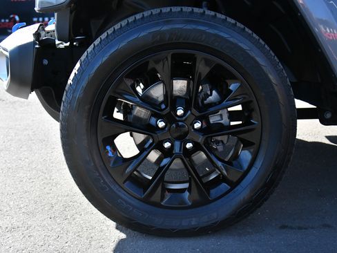 Used 2023 Jeep Wrangler Sahara w/ Cold Weather Group image 12