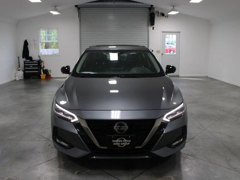 Used 2021 Nissan Sentra SR w/ SR Premium Package image 3