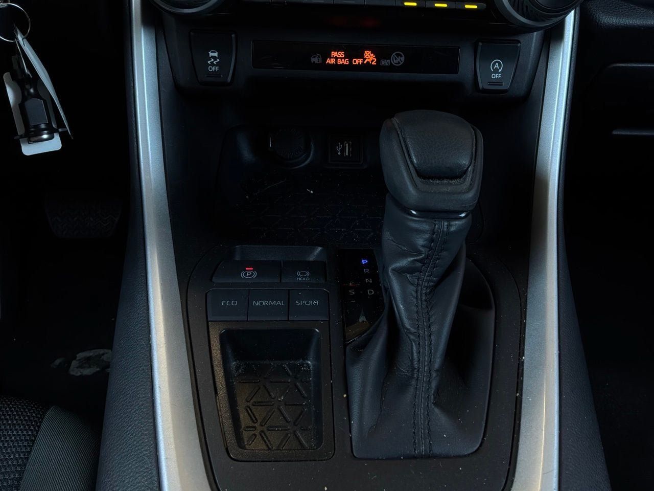 Used 2025 Toyota RAV4 LE FWD image 21