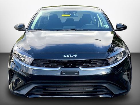Used 2023 Kia Forte LXS FWD image 5
