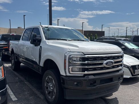 Used 2024 Ford F250 King Ranch AWD/4WD image 2