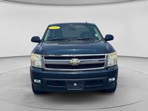 Used 2007 Chevrolet Silverado 1500 LTZ AWD/4WD image 2