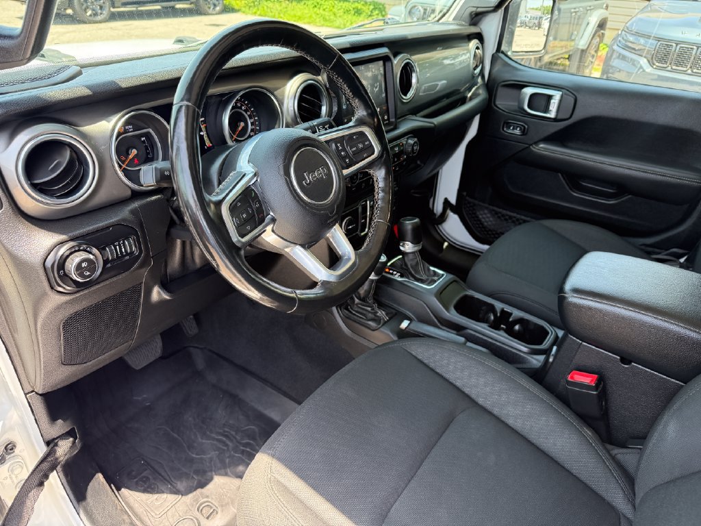 Used 2020 Jeep Gladiator Overland AWD/4WD image 20