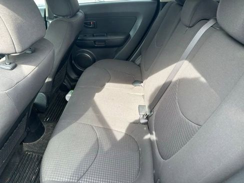 Used 2012 Kia Soul FWD image 9