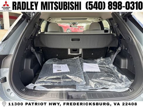 New 2026 Mitsubishi Outlander SEL image 14