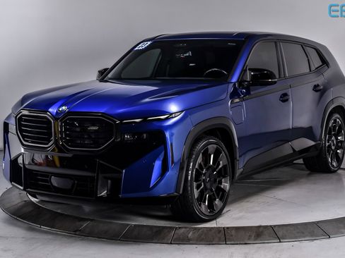 Used 2023 BMW XM image 2