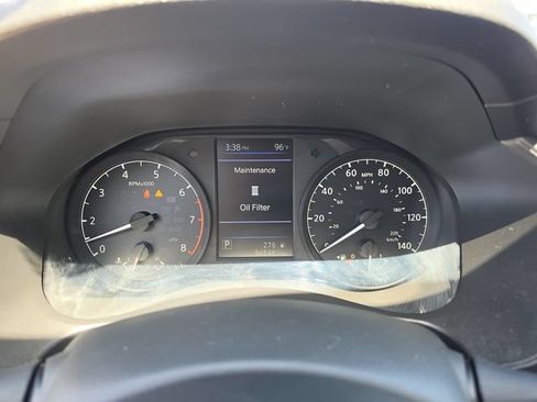 Used 2024 Nissan Altima 2.5 S FWD image 17
