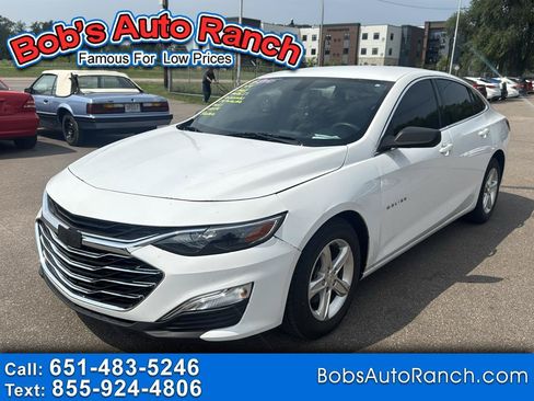 Used 2021 Chevrolet Malibu LS FWD image 1
