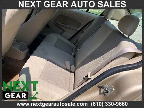 Used 2006 Chevrolet Cobalt LS FWD image 6