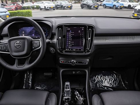 New 2025 Volvo XC40 B5 Plus w/ Climate Package image 14