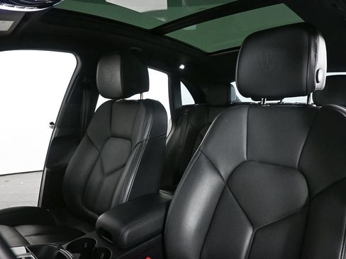 Used 2024 Porsche Macan S w/ Premium Plus Package image 5