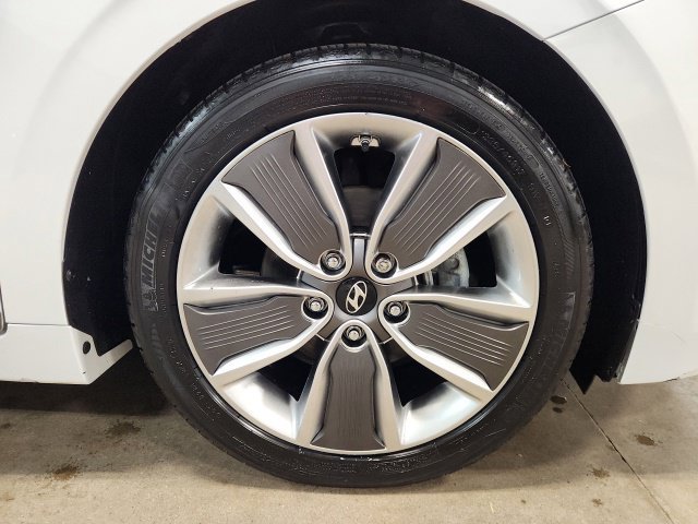 Used 2018 Hyundai Ioniq Limited FWD image 34