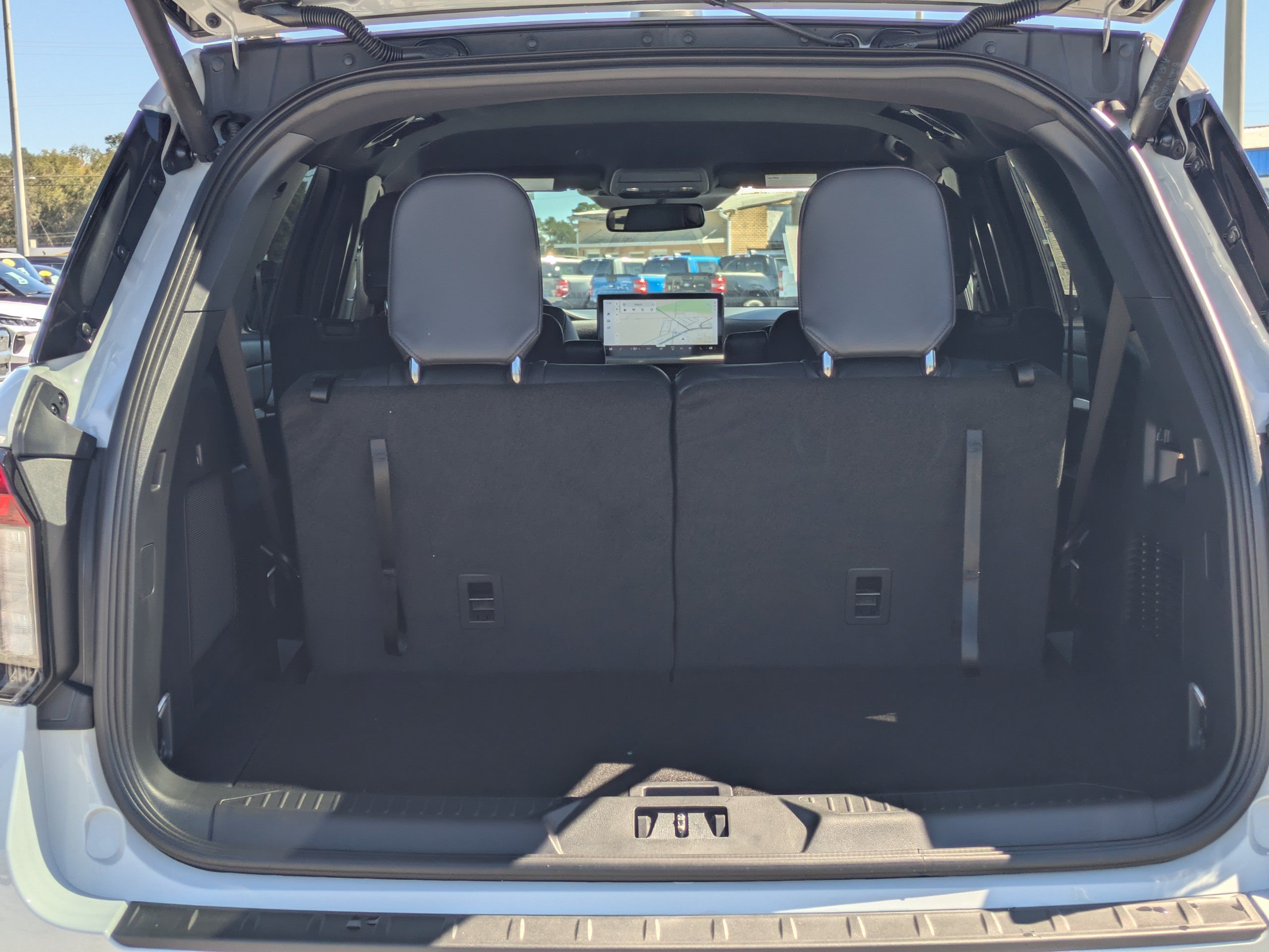 New 2027 Ford Explorer ST-Line w/ Premium Package RWD image 13