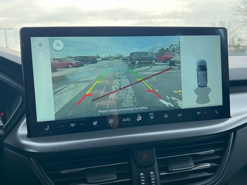 New 2026 Ford Escape SE FWD image 17