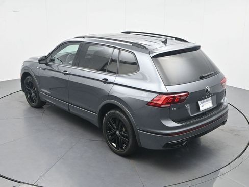 Used 2022 Volkswagen Tiguan SE R-Line AWD/4WD image 29