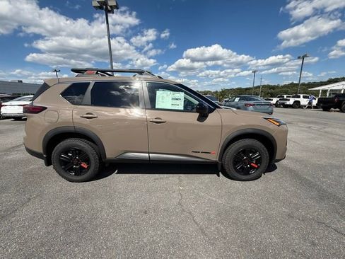 New 2026 Nissan Rogue SV image 4