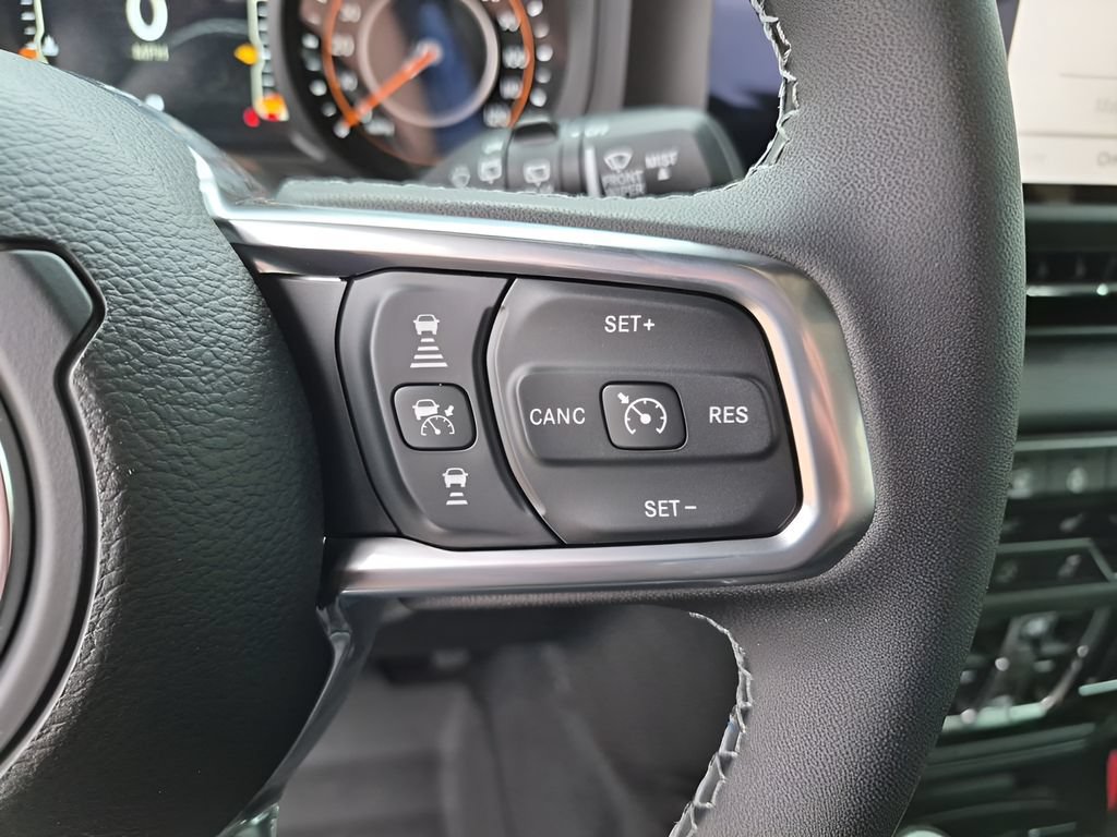 New 2026 Jeep Wrangler Unlimited Sahara AWD/4WD image 34