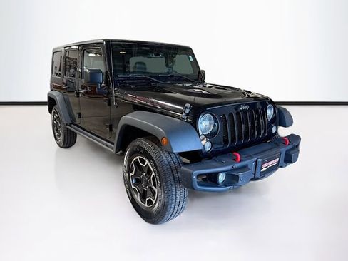 Used 2015 Jeep Wrangler Unlimited Rubicon image 3