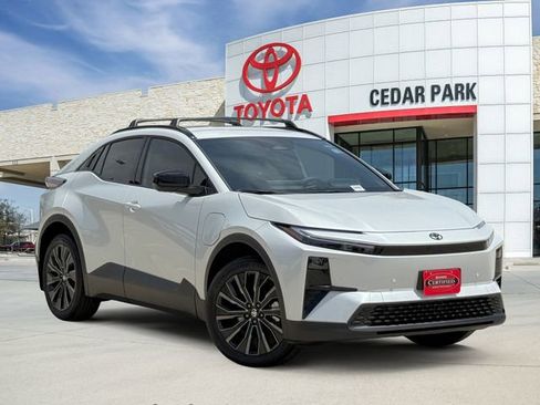 Used 2026 Toyota C-HR AWD/4WD image 1