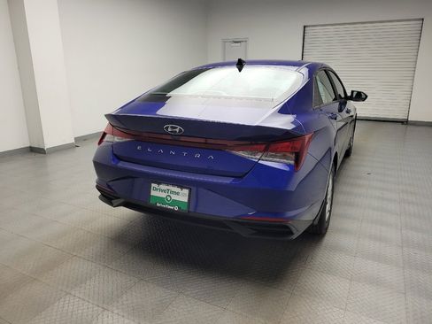 Used 2023 Hyundai Elantra SE FWD image 7