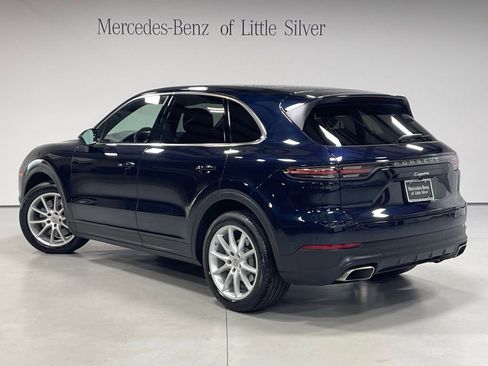 Used 2022 Porsche Cayenne AWD/4WD image 3