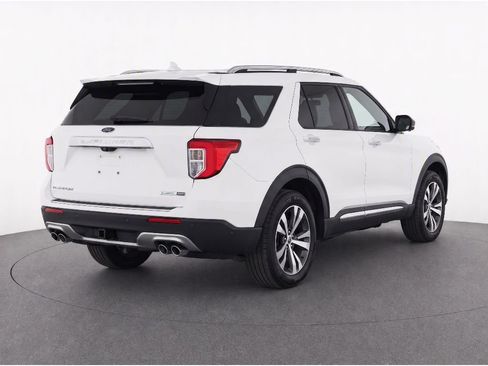 Used 2020 Ford Explorer Platinum w/ Premium Technology Package AWD/4WD image 4