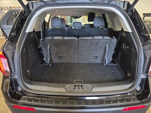 Certified 2025 Ford Explorer Active RWD image 17