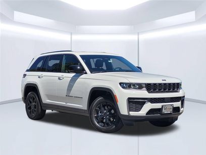 New 2026 Jeep Grand Cherokee Altitude