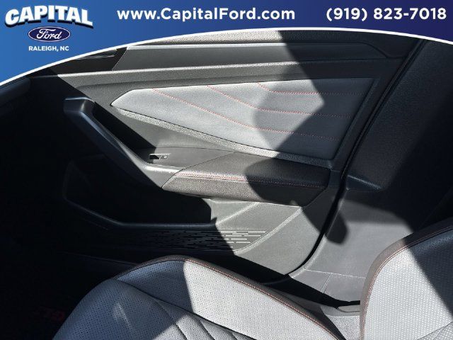 Used 2025 Volkswagen Jetta GLI Autobahn w/ GLI Black Package FWD image 29