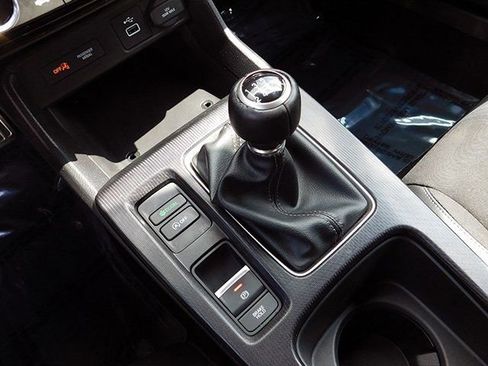 Used 2023 Honda Civic Sport image 18